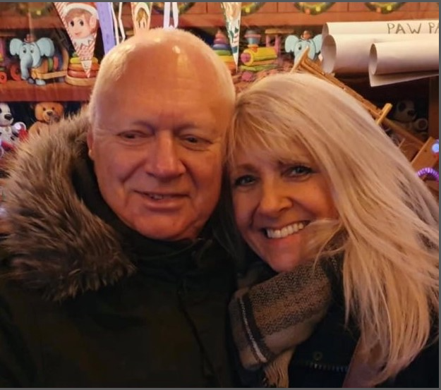 Image of Michael and Lindsey Hedley