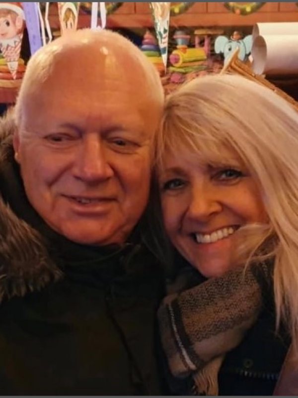 Image of Michael and Lindsey Hedley